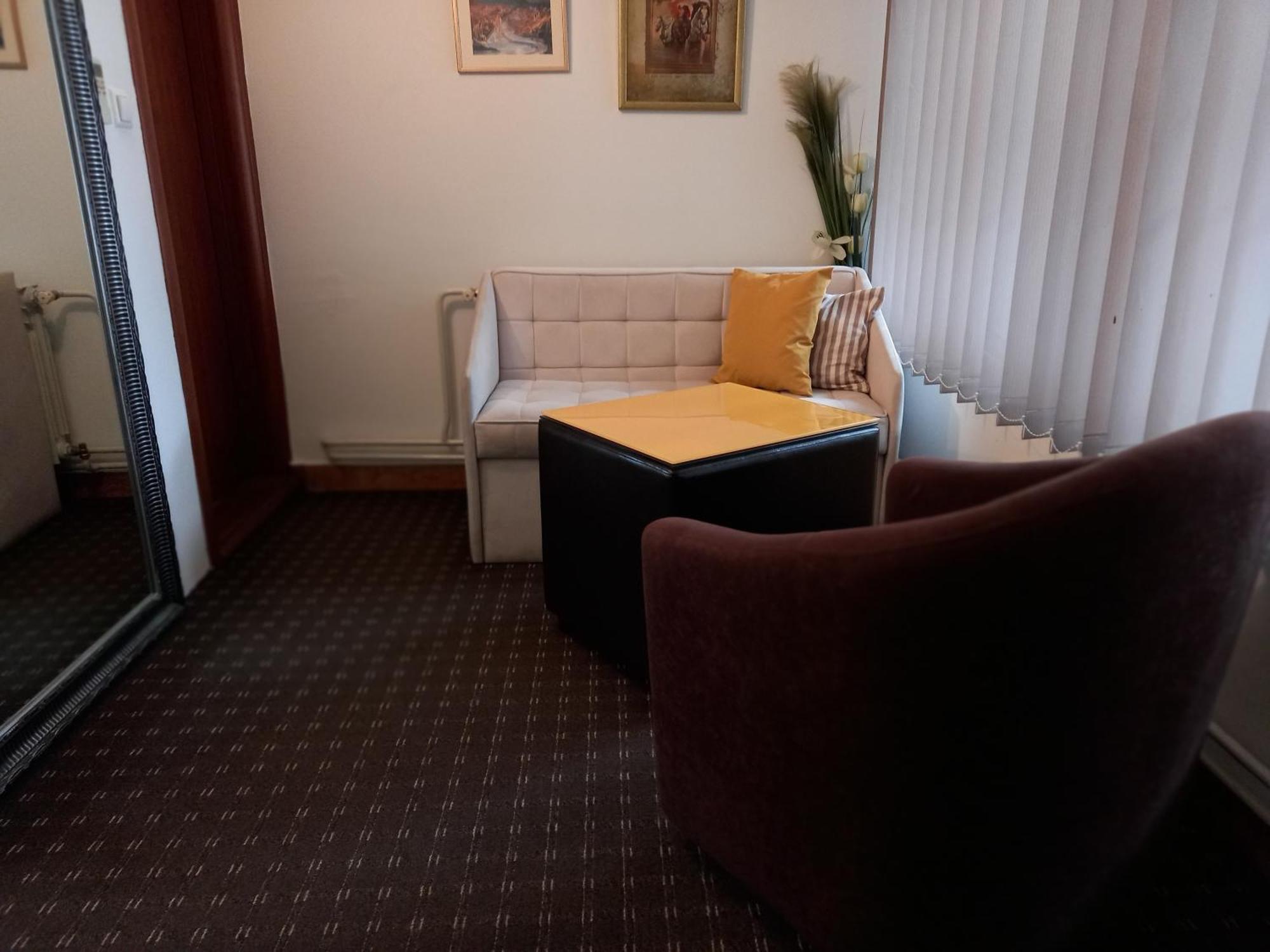 ホテル Prenociste Zan サラエヴォ 部屋 写真